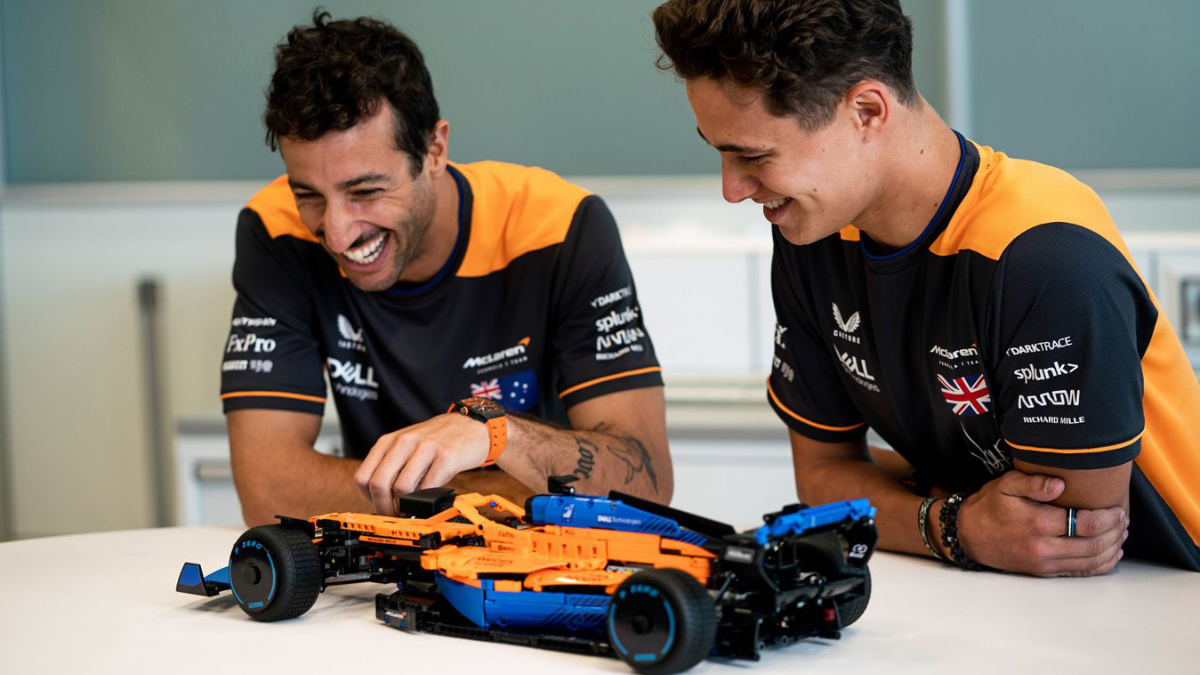 McLaren F1 drivers Daniel Ricciardo and Lando Norris along with the new Technic set - they've been involved in promoting the set on social and it's nice to see the McLaren team so excited about this LEGO release.
