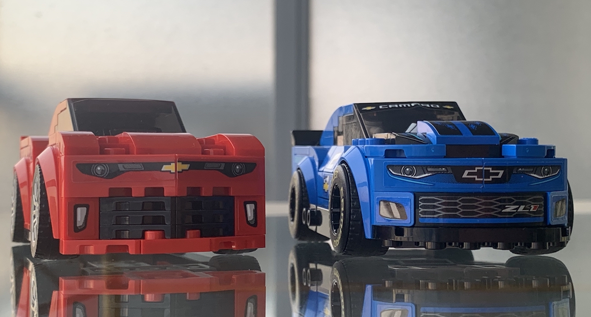 The 2016 Camaro from this set alongside the Speed Champions 2019 Chevrolet Camaro ZL1 race car/NASCAR inspired set. It's interesting to see the same vehicle with a couple of years of development in the line - the 2019 Camaro is a whole plate lower but uses a sticker for a grille.