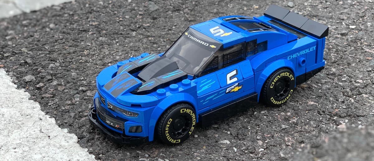 The Speed Champions Chevrolet Camaro ZL1 75891 - ready for action