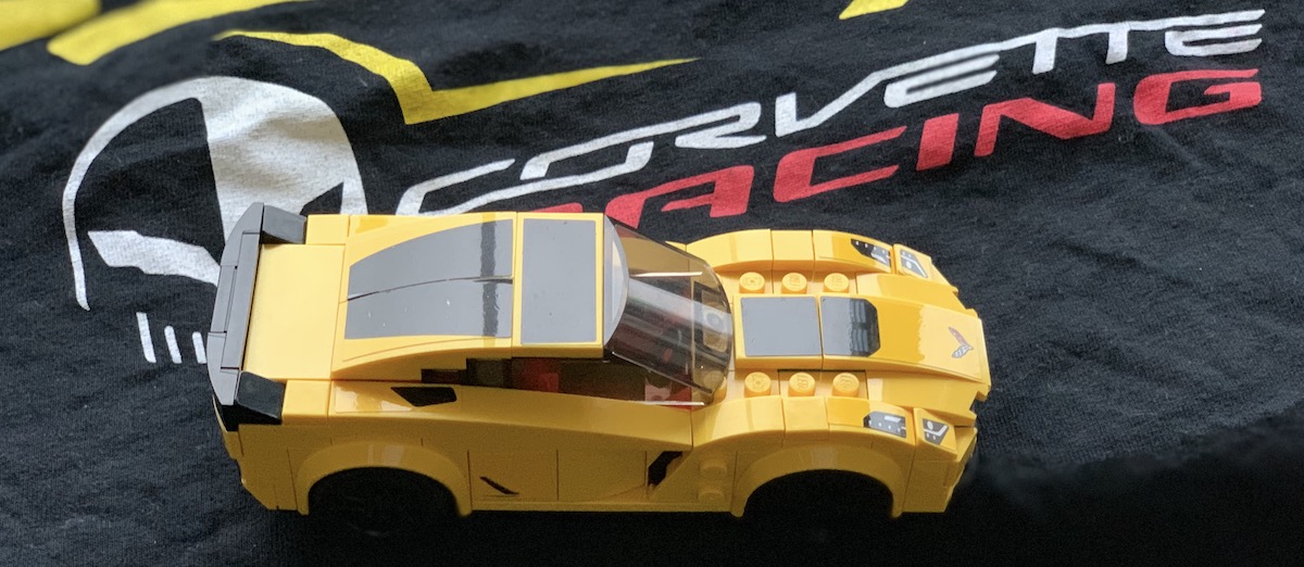 The long slender roofline and black/yellow colour scheme work great with the Corvette Racing logo (background). Just missing a red highlight somewhere!