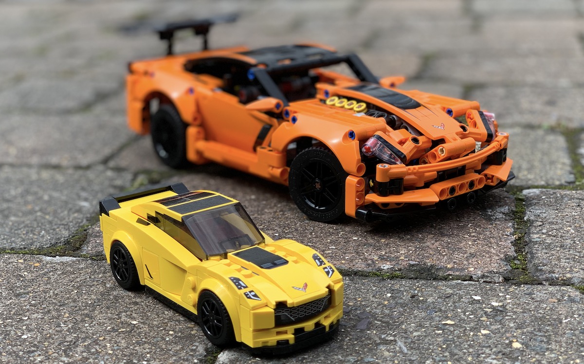 The Technic set together with Speed Champions Set 75870 Corvette Z06 - I really think the yellow is more punchy on a Corvette than orange. The familial relationship is clear though.