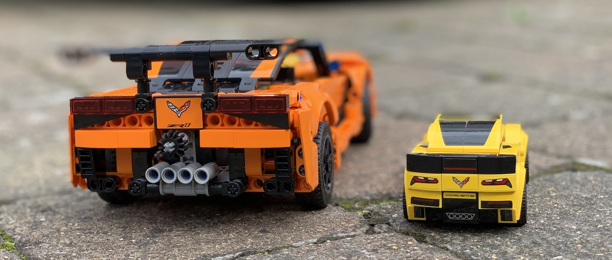 Two different ways to model the rear end of a Corvette. It's arguable, but I think Speed Champions with the luxury of stickers over real LEGO components has the upper hand.
