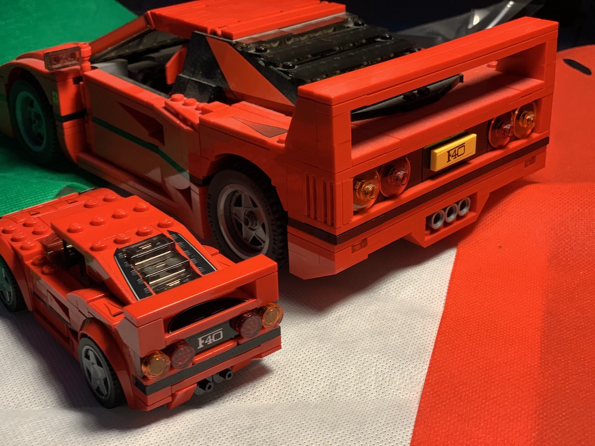 Both sets capture the aggressive, yet simple rear end of the F40. There's a lot of similarity between the two sets, you'd almost think they started with the Creator set and scaled down from there.