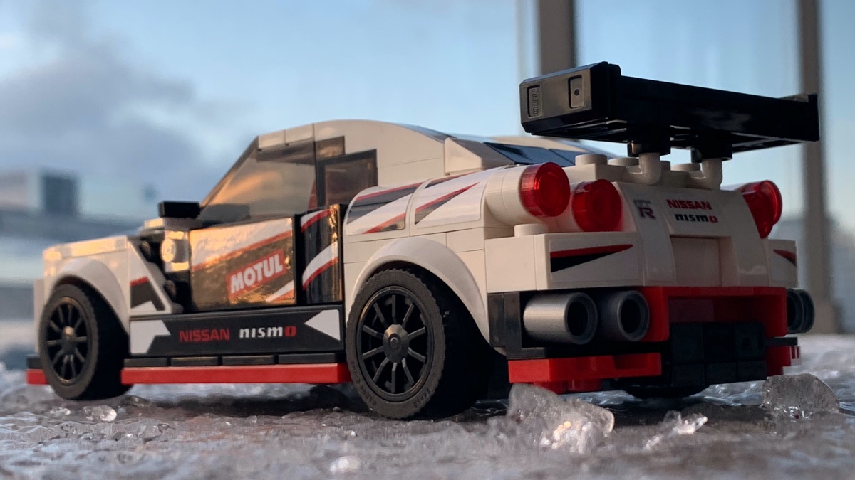 The rear arches of the NISMO GT-R are pretty chunky, and the model overall retains a heft from the real vehicle. The white/black/red colour scheme, between the bricks and stickers, looks great on the model.