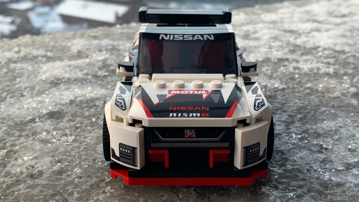 Probably the most awkward angle of this model is front on, as the headlights are pushed onto the top surface of the model and the profile is upright and blocky. The hood decals at least are printed rather than being a sticker - the front grill detail and GT-R badge are great.